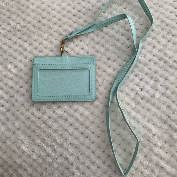 Minnie Mouss card/I’d holder with lanyard - Picture 9 of 9